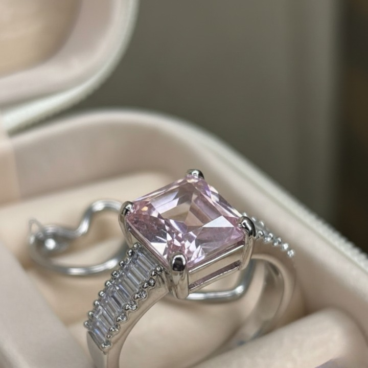 Elegant Heart & Stone 5-Piece Women’s Jewelry Gift Set - Free Jewelry Box